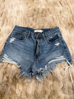 Hidden High-Rise Frayed Hem Denim Shorts - Blue